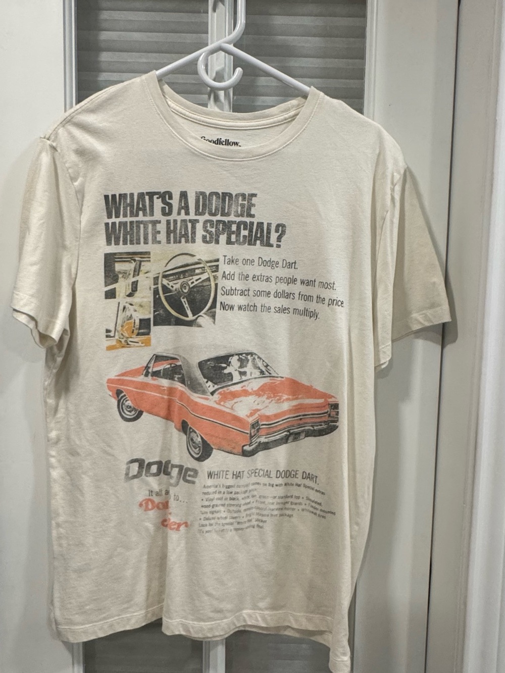 Goodfellow & Co Cream Short-Sleeve Graphic Tee with Orange Car Print